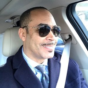 Meet your Posher, Adamio